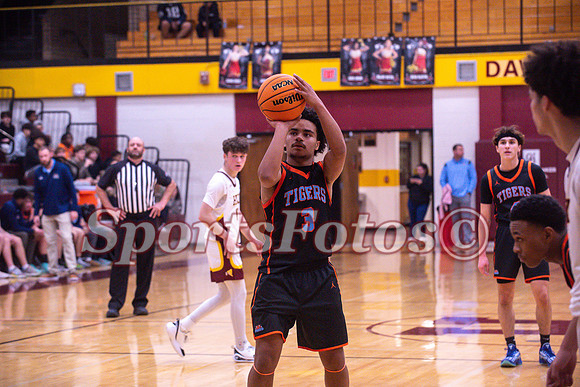Varsity MBB5 vs Hickory-116
