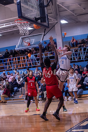 FTF Varsity MBB8 vs Saint-102