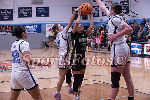 FTF Varsity WBB3 vs Bandys-105